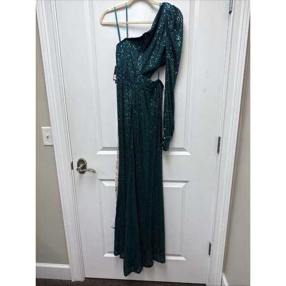 Mac Duggal Size 2 Green 26730 Sequined One Shoulder Cut Out Formal Gown Dress - Picture 8 of 12